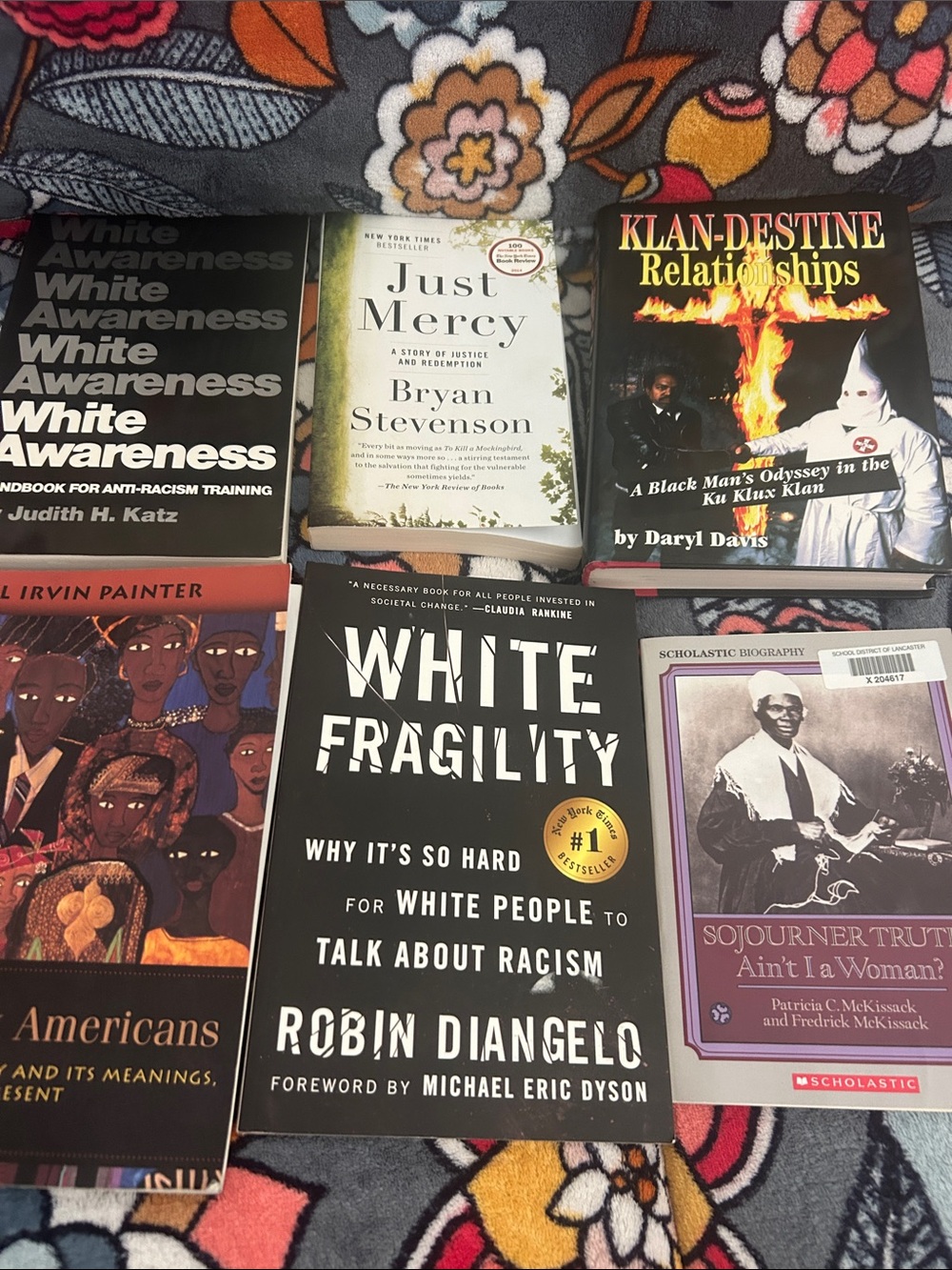 White Fragility by Robin DiAngelo – Black & White Paperback
